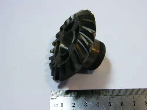 Lot of 2 BB250 UTE reverse gears - one look used - 19 gears