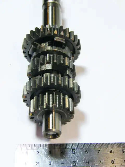 BB250 UTE gear spindle / drive gear shaft for various 250cc quad bikes
