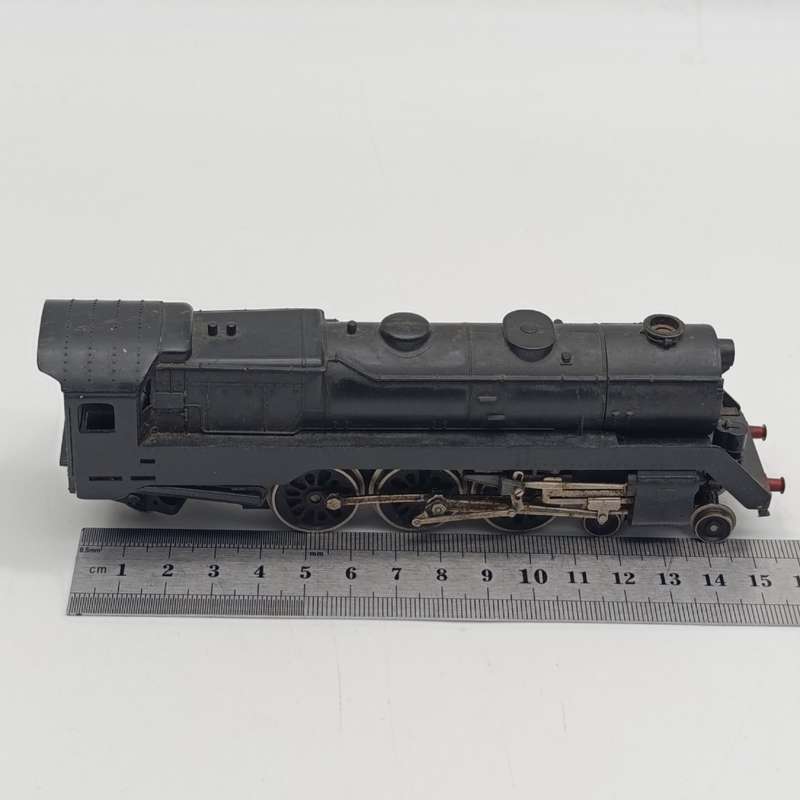 Vintage Lima HO scale locomotive