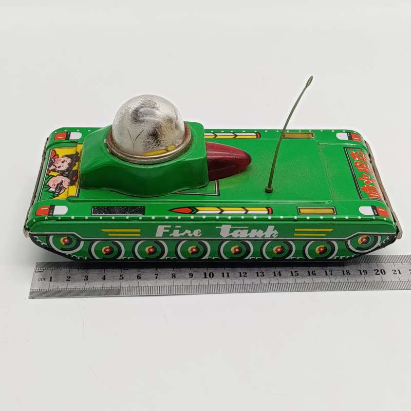 Vintage Chinese MF956 tinplate Fire tank friction toy