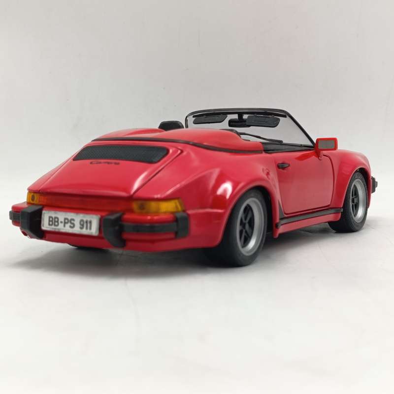 Maisto 1989 Porsche 911 Speedster die-cast model car - scale 1/18