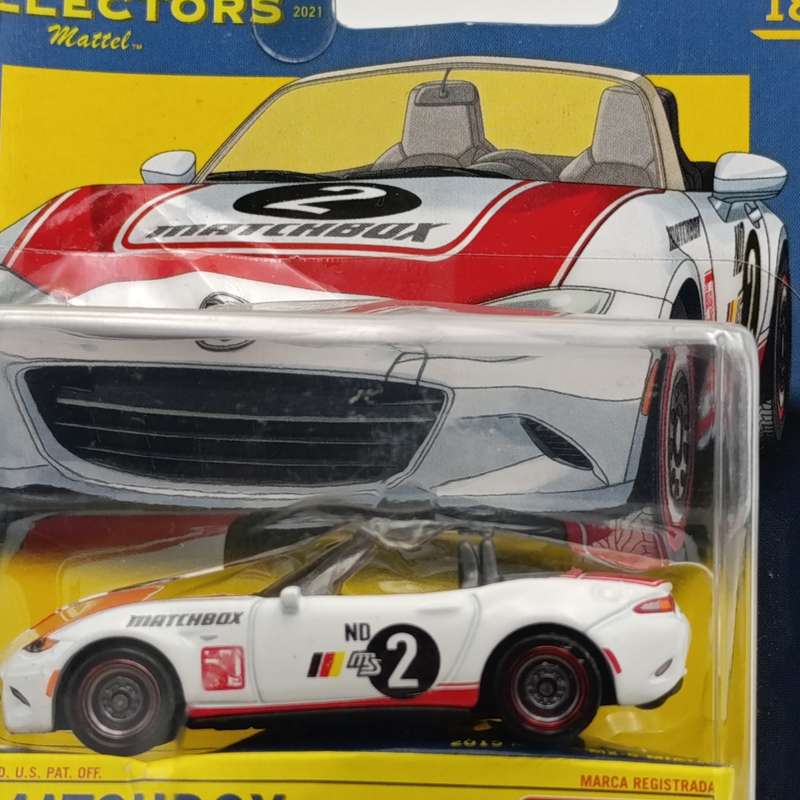 Matchbox 2015 Mazda MX-5 Miata die-cast racing toy car - still sealed