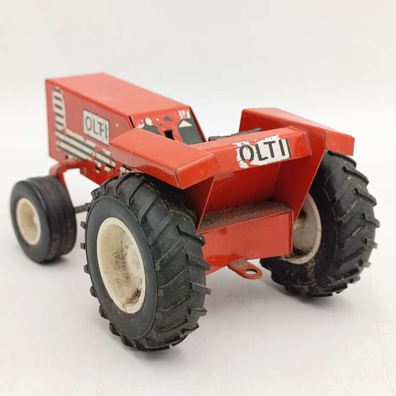 Olti pressed steel toy tractor - no steering wheel