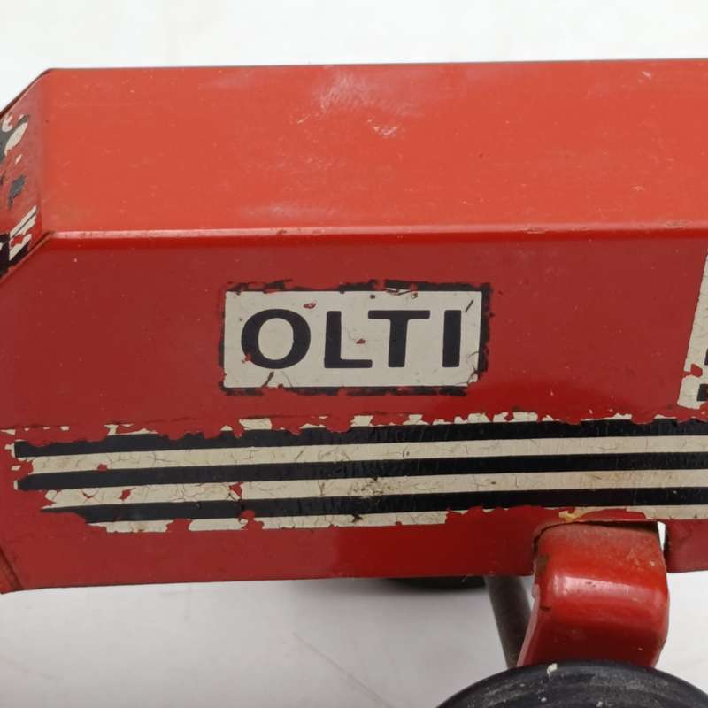 Olti pressed steel toy tractor - no steering wheel