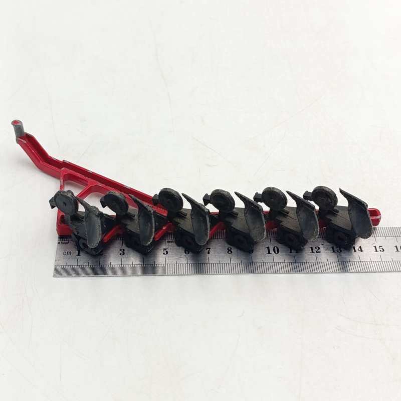 ERTL 6-bottom plough die-cast toy - scale 1/32