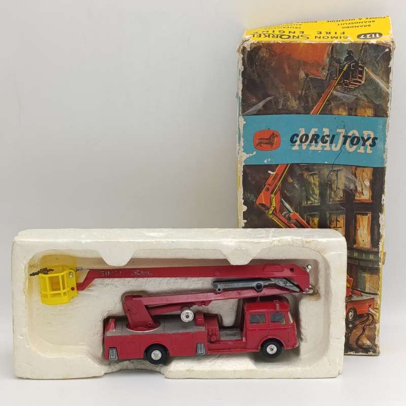 Vintage Corgi Toys Major #1127 Simon Snorkel Fire Engine in box - extension boom mechanism missing