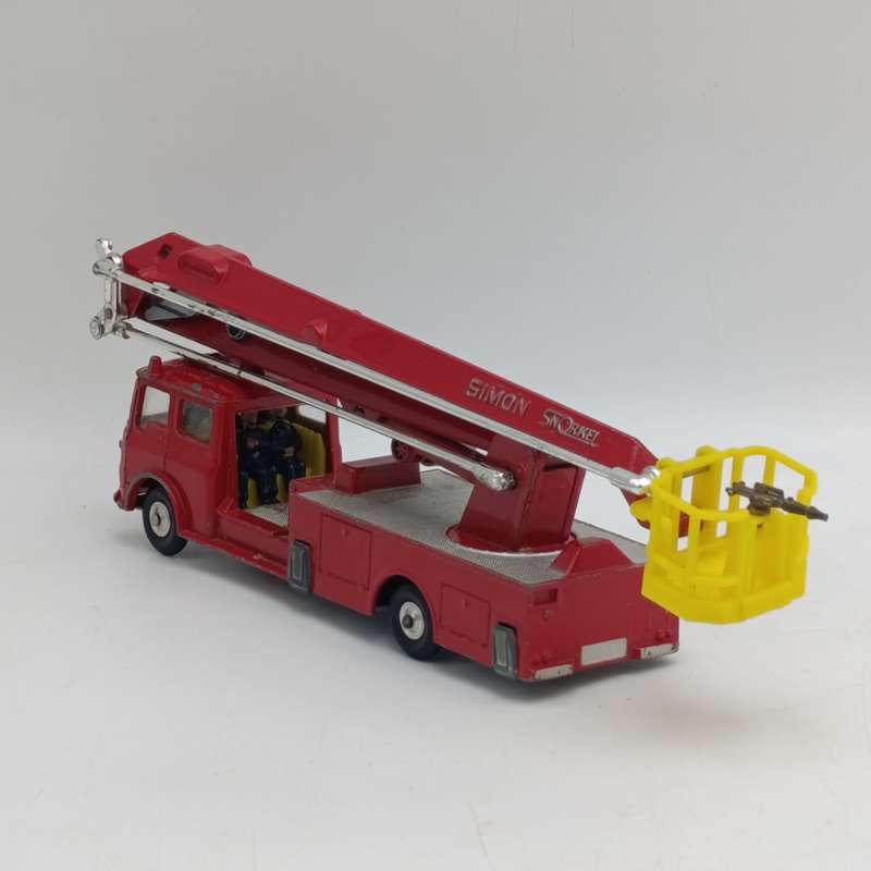 Vintage Corgi Toys Major #1127 Simon Snorkel Fire Engine in box - extension boom mechanism missing