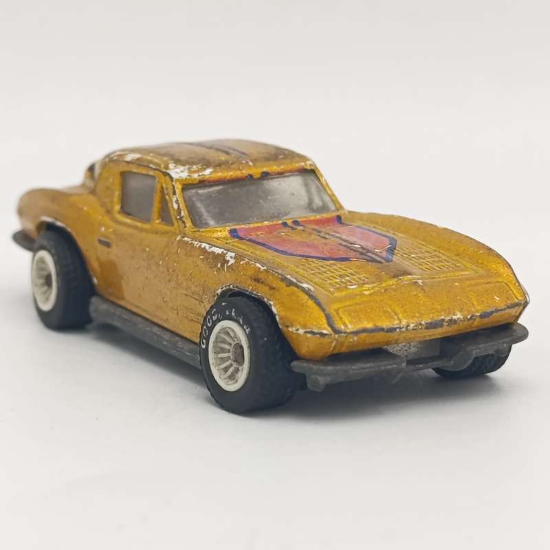Vintage Hot wheels Real Riders Corvette Stingray die-cast car