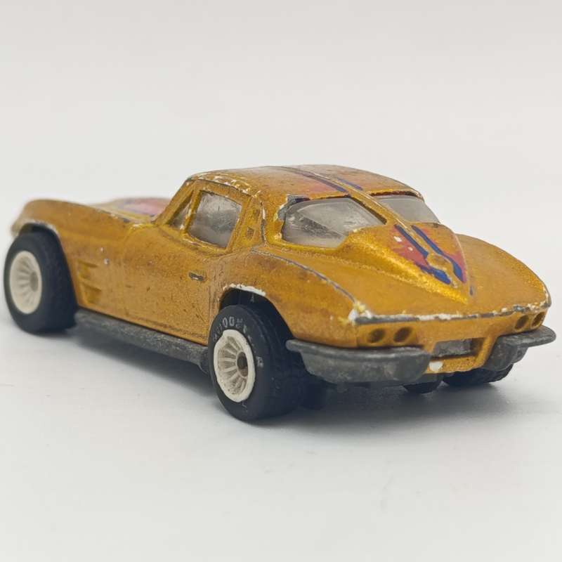 Vintage Hot wheels Real Riders Corvette Stingray die-cast car
