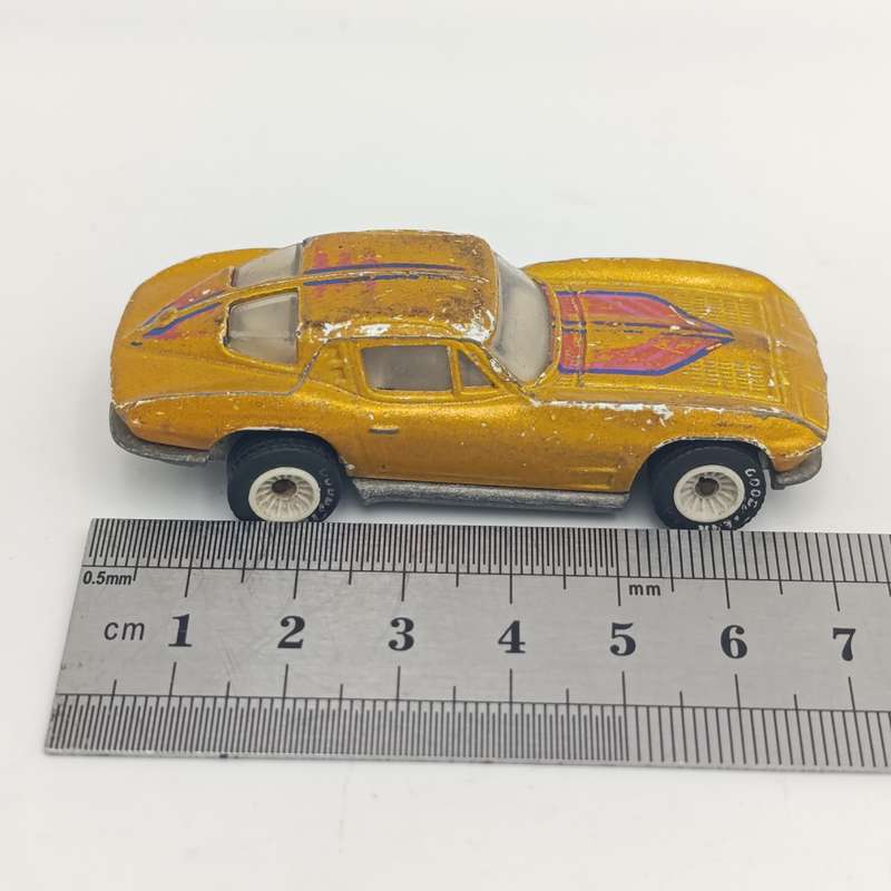 Vintage Hot wheels Real Riders Corvette Stingray die-cast car