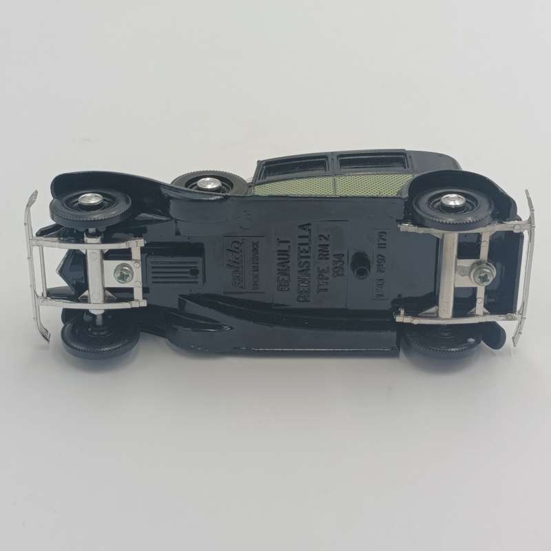 Solido 1934 Renault Reinastella Type RM-2 die-cast model car