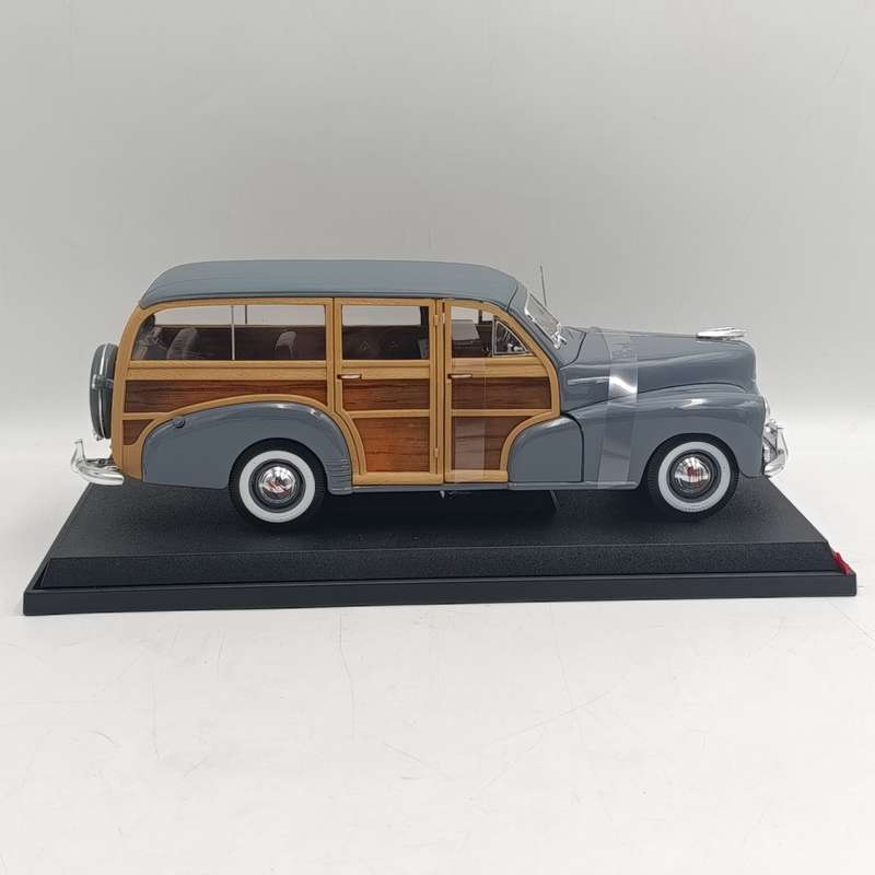 Maisto Premiere 1948 Chevrolet Fleetmaster Woody die-cast  model car in  box - scale 1/18
