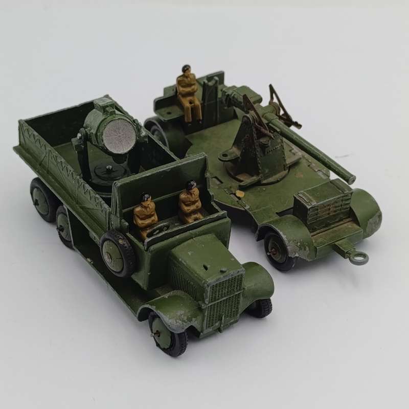 Dinky Toys #161 Mobile Anti-Aircraft unit search light truck and gun on trailer