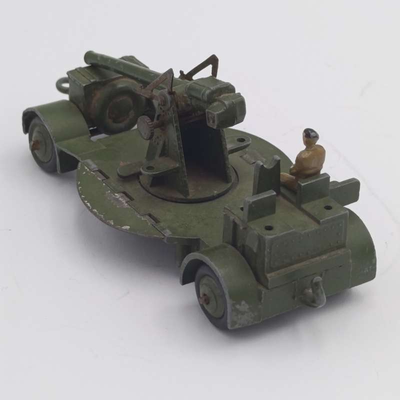 Dinky Toys #161 Mobile Anti-Aircraft unit search light truck and gun on trailer