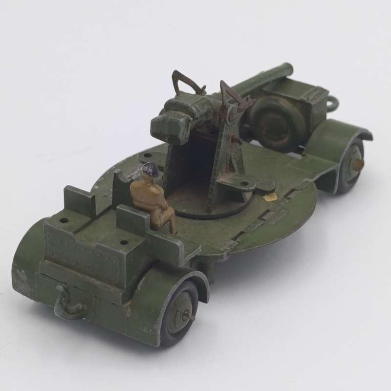 Dinky Toys #161 Mobile Anti-Aircraft unit search light truck and gun on trailer