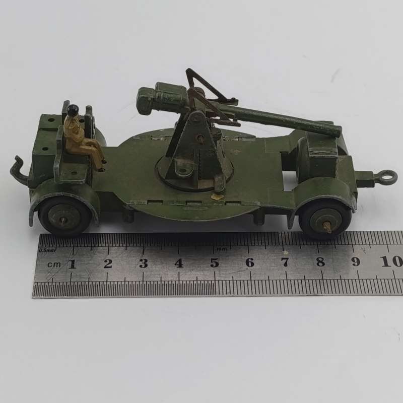 Dinky Toys #161 Mobile Anti-Aircraft unit search light truck and gun on trailer