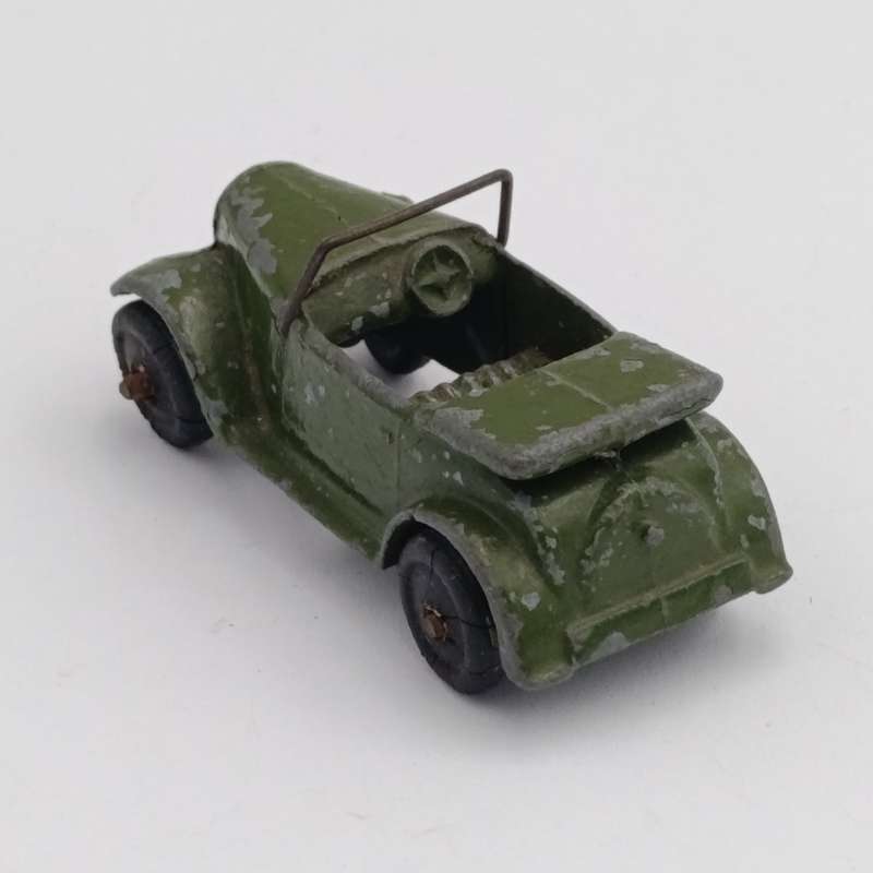 Pre War Dinky Toys #152C Austin Seven toy car