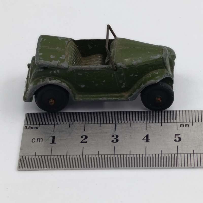 Pre War Dinky Toys #152C Austin Seven toy car