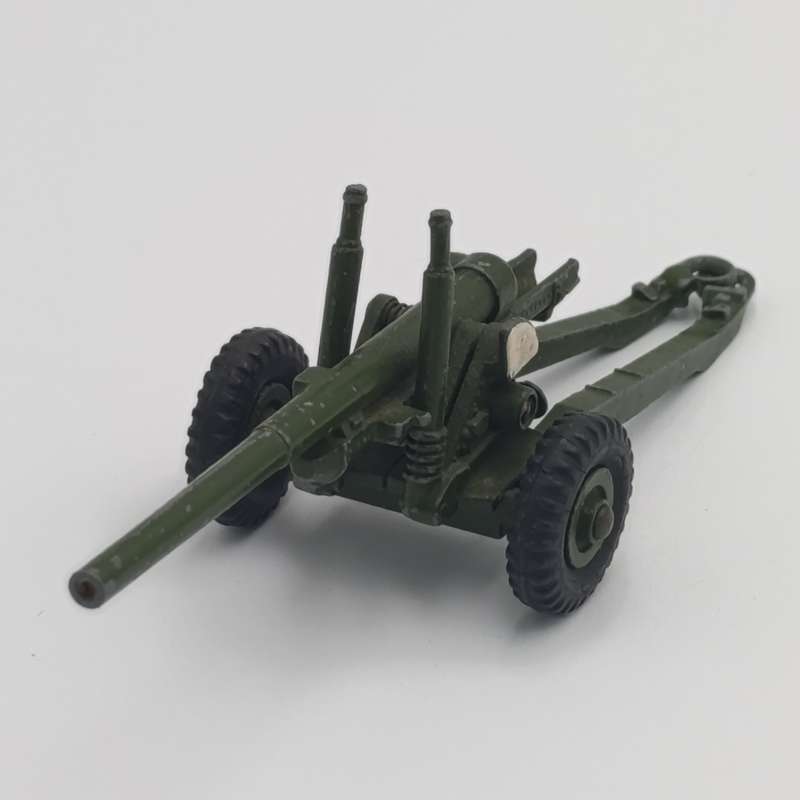 Meccano Dinky Toys #692 5.5 medium gun