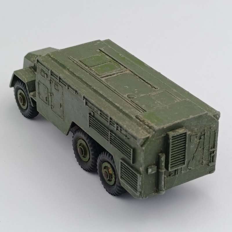 Meccano Dinky Toys #677 Armoured command vehicle