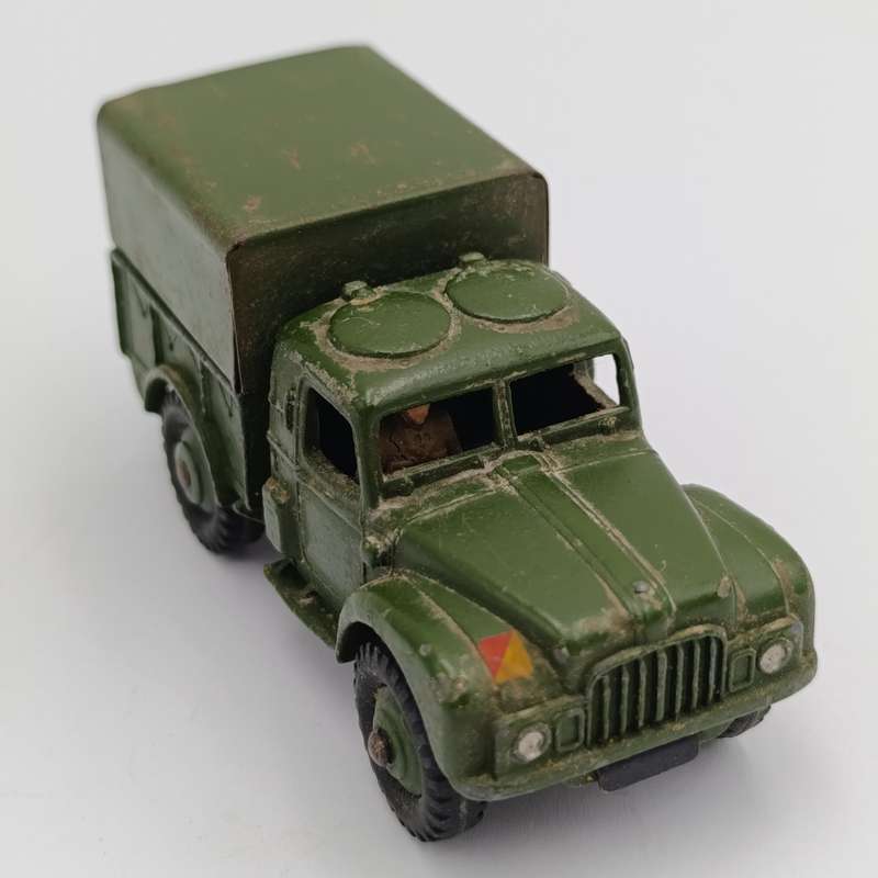 Mecanno Dinky Toys #641 Army 1 Ton Cargo truck