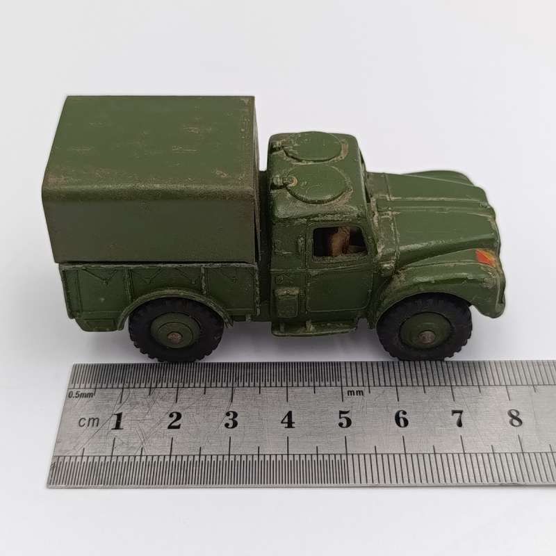 Mecanno Dinky Toys #641 Army 1 Ton Cargo truck