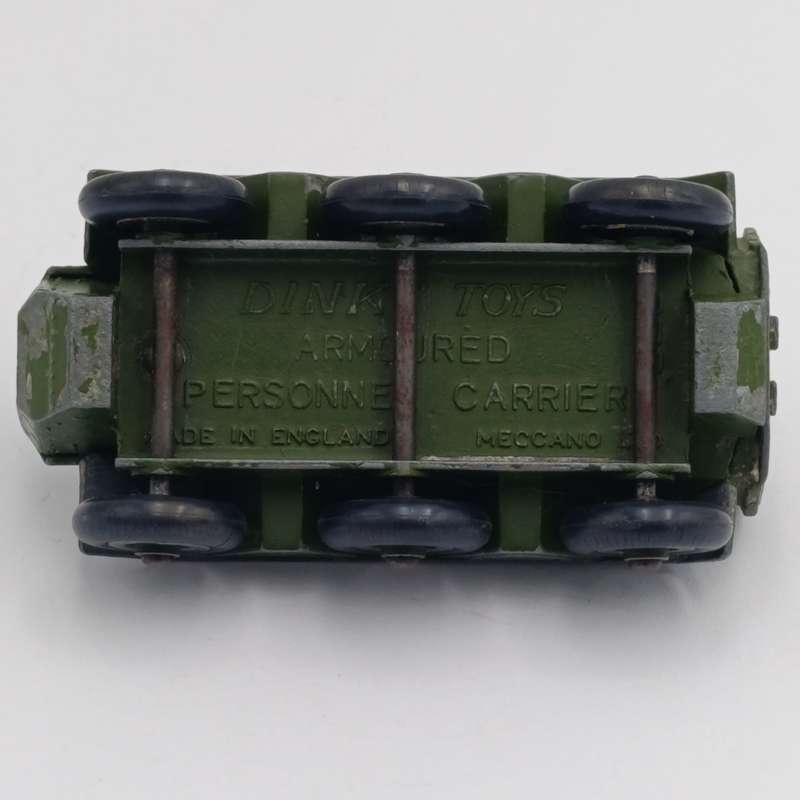 Meccano Dinky Toys #676 Armoured Personnel carrier