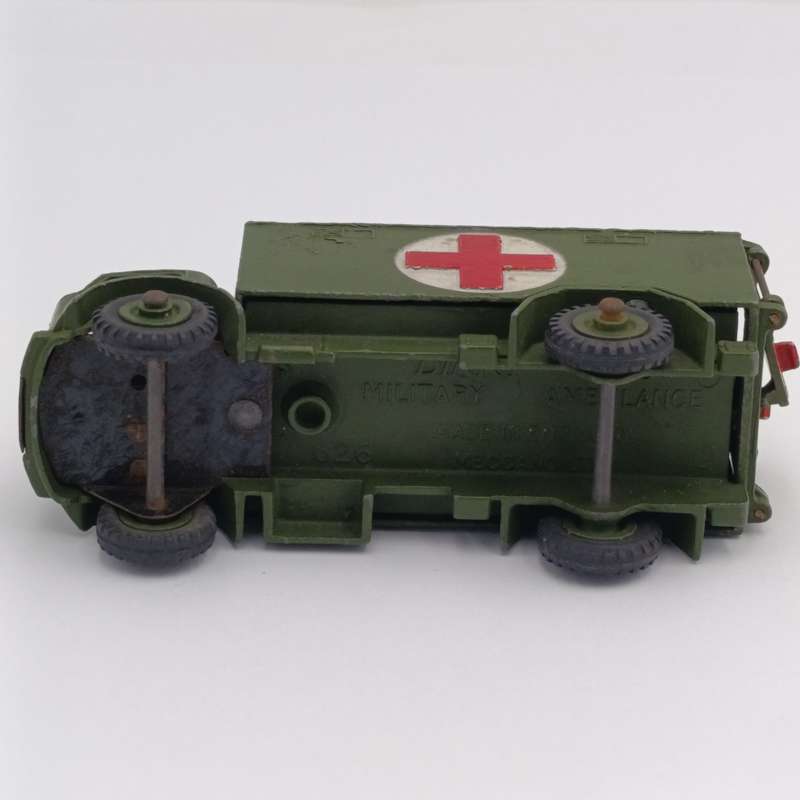 Meccano Dinky Toys #626 Military Ambulance - excellent condition