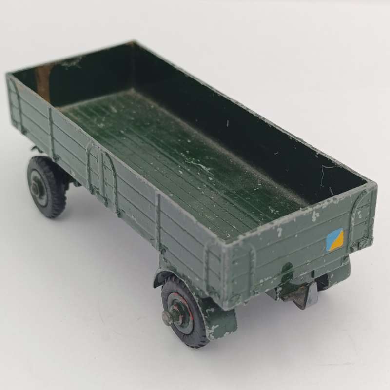 Meccano Dinky Toys 428 trailer - repainted