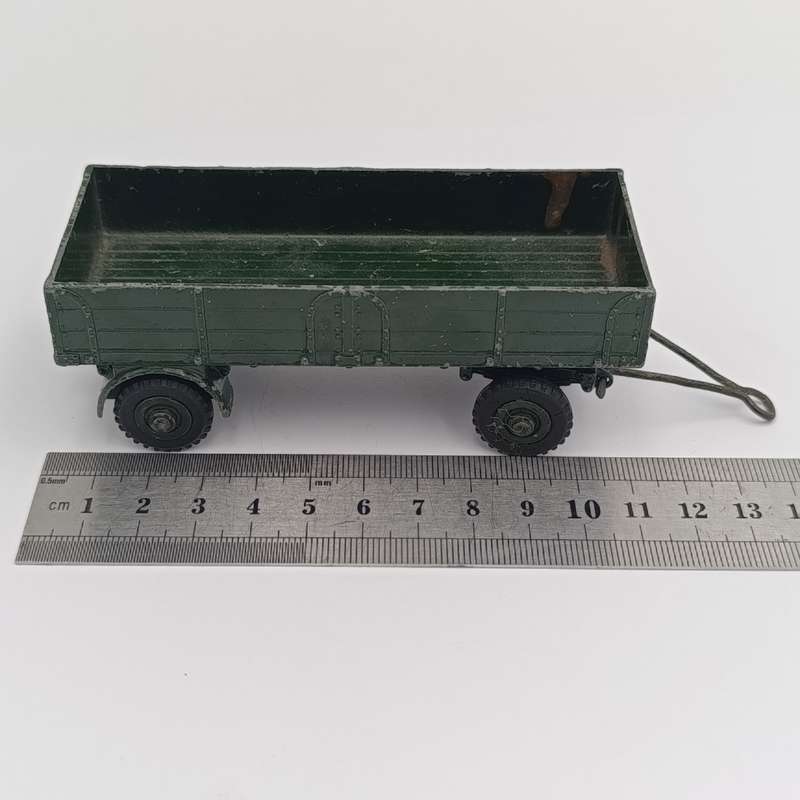Meccano Dinky Toys 428 trailer - repainted