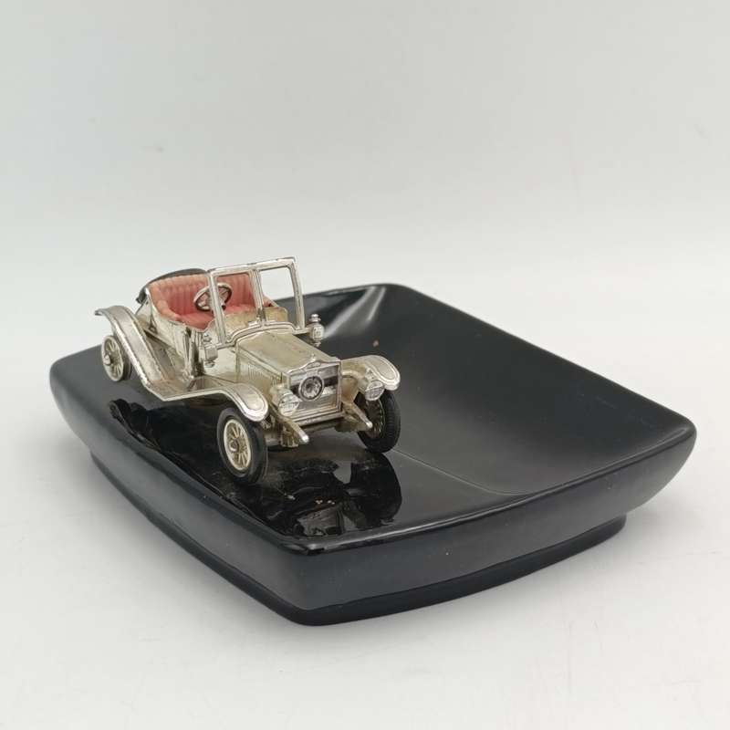 Lesley Matchbox Models of Yesteryear model car sweets bowl