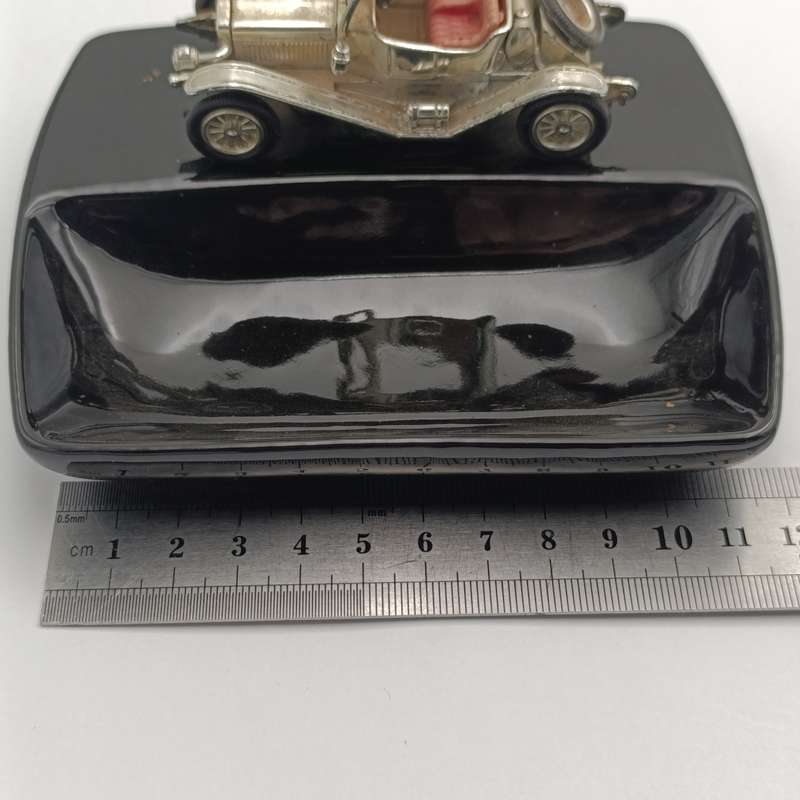 Lesley Matchbox Models of Yesteryear model car sweets bowl