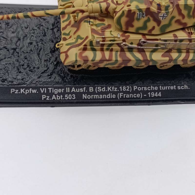 German Panzer kampfwager VI Tiger II die-cast combat tank