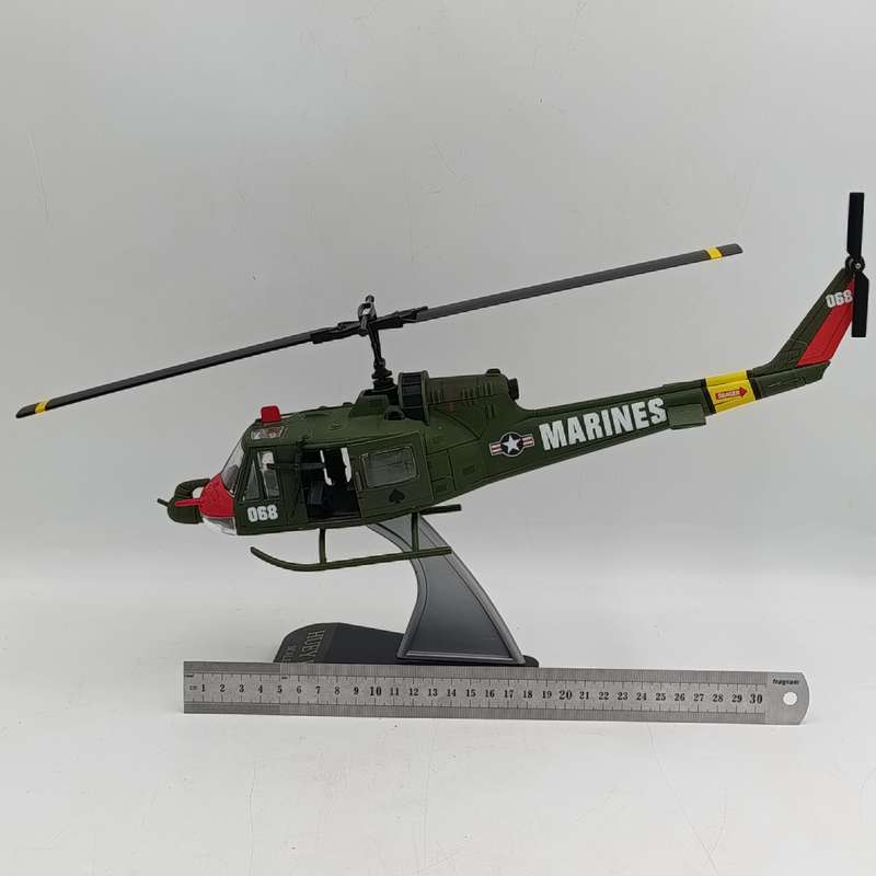 Motorworks Air Power Huey Hog die-cast helicopter - US Marines - scale - 1/32