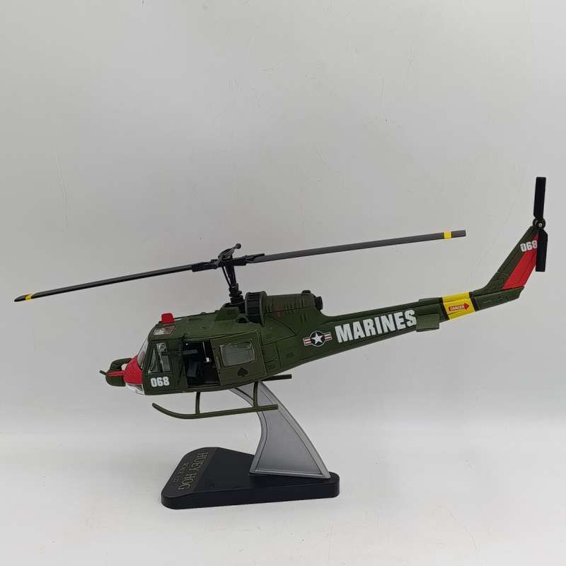 Motorworks Air Power Huey Hog die-cast helicopter - US Marines - scale - 1/32