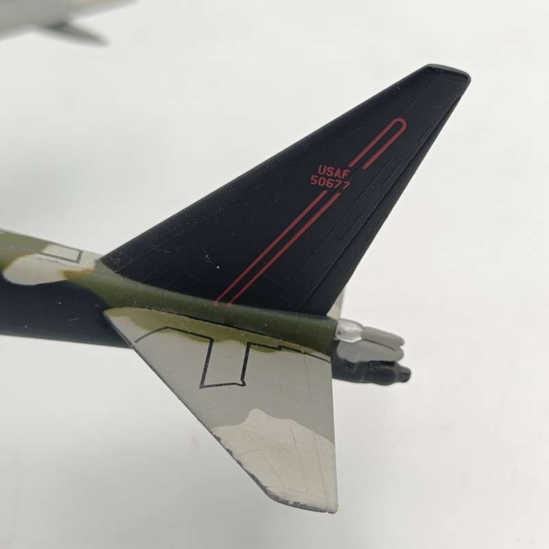 Boeing B-52 US Air Force die-cast model plane - scale - 1/300
