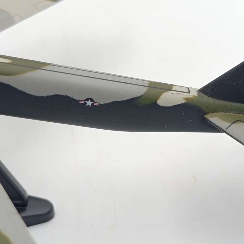 Boeing B-52 US Air Force die-cast model plane - scale - 1/300