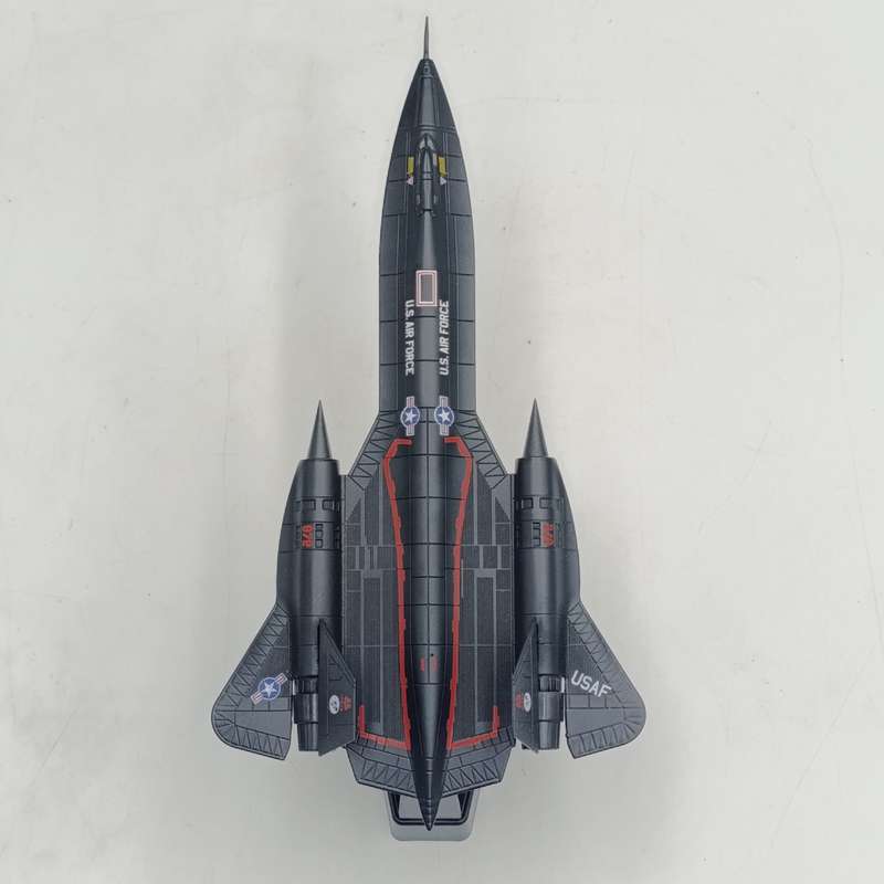 Jet Age Military Aircraft Lockheed SR-71 Blackbird die-cast model plane in box - scale 1/200