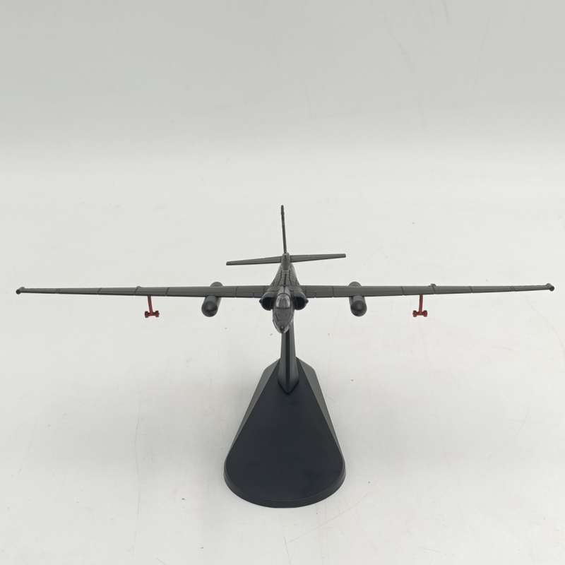Amercom U-2 Dragon Lady Reconnaissance die-cast model plane in box - scale 1/144