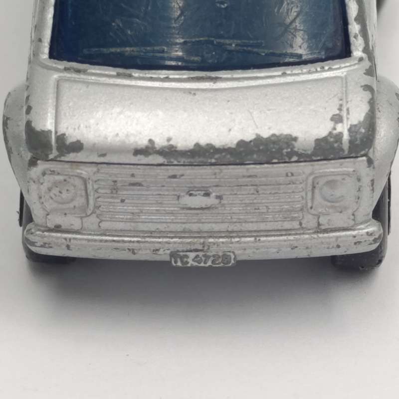 Vintage Matchbox #68 Chevy Van die-cast toy car
