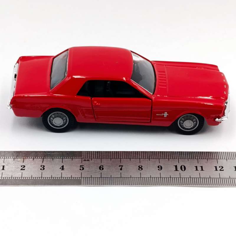 Maisto 1965 Ford Mustang die-cast model car - Pull back action - scale 1/39