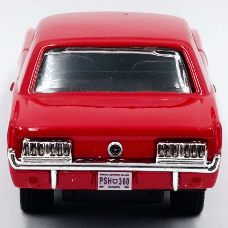 Maisto 1965 Ford Mustang die-cast model car - Pull back action - scale 1/39