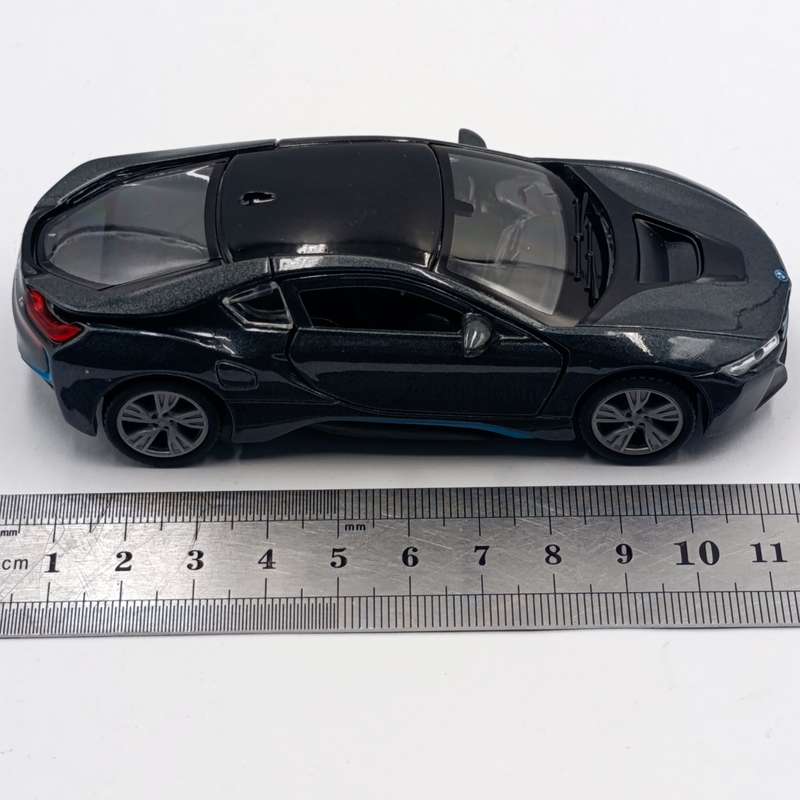 Maisto BMW i8 die-cast model car - pull back action - scale 1/41