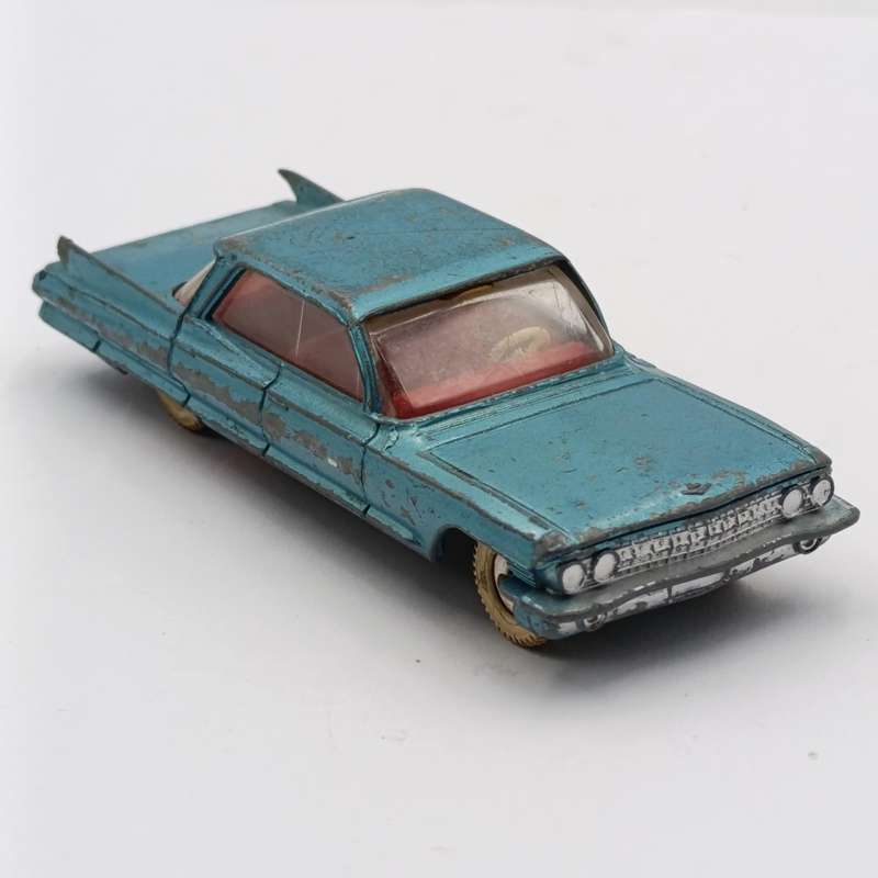 Meccano Dinky Toys #147 Cadillac toy car
