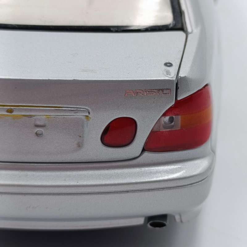 AutoArt Toyota Aristo V300 die-cast model car - scale 1/18 - rear spoiler loose