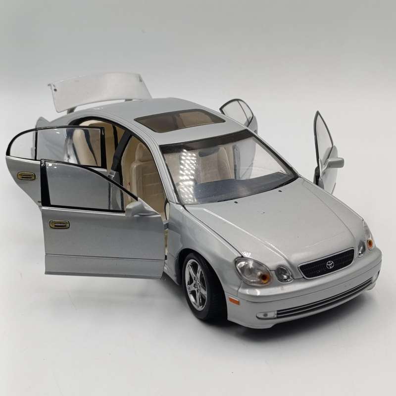 AutoArt Toyota Aristo V300 die-cast model car - scale 1/18 - rear spoiler loose