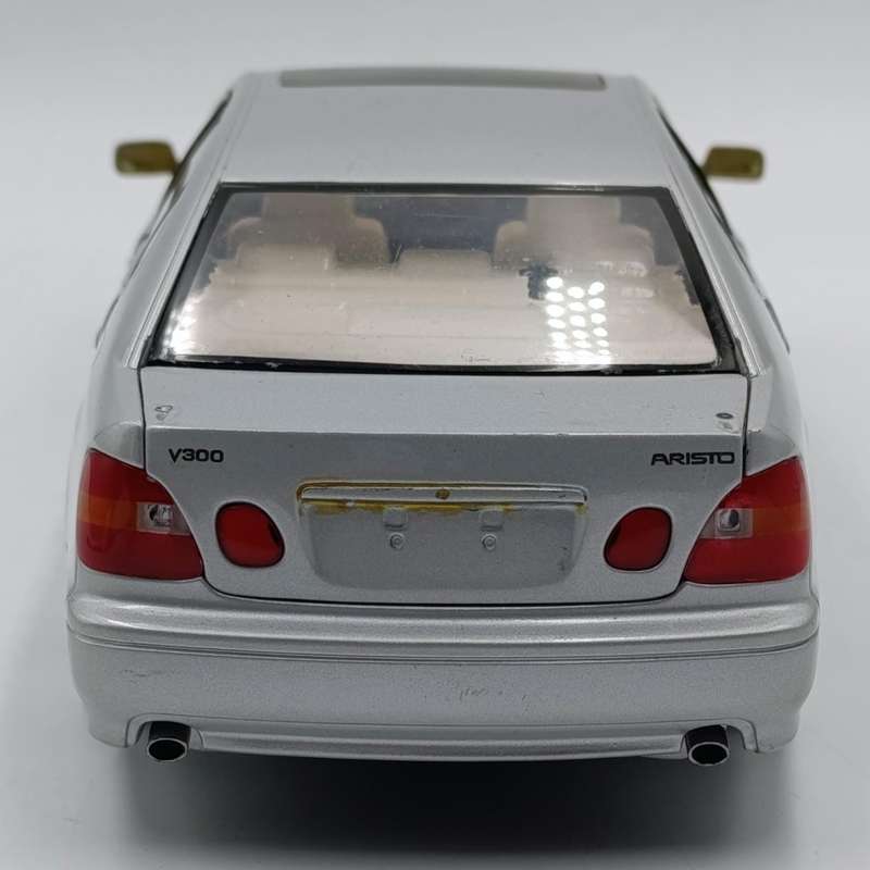 AutoArt Toyota Aristo V300 die-cast model car - scale 1/18 - rear spoiler loose