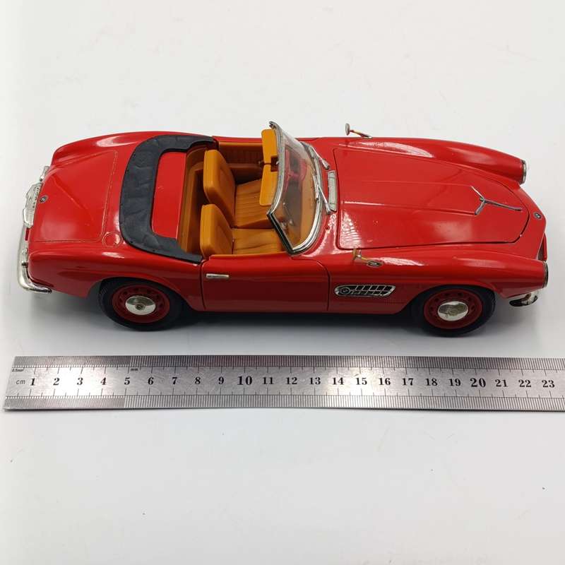 Revell BMW 507 die-cast model car with extra hard top roof - scale 1/18