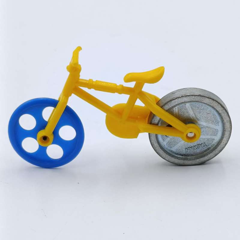Pair of vintage Pull cord acrobatic bikes with one rip cord - handles broken
