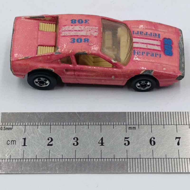 Vintage Hot Wheels Ferrari 308 colour-changer die-cast toy car